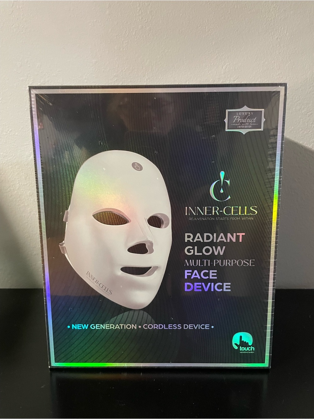 NWT Inner-Cells Radiant Glow Multi-Purpose Face Device - White